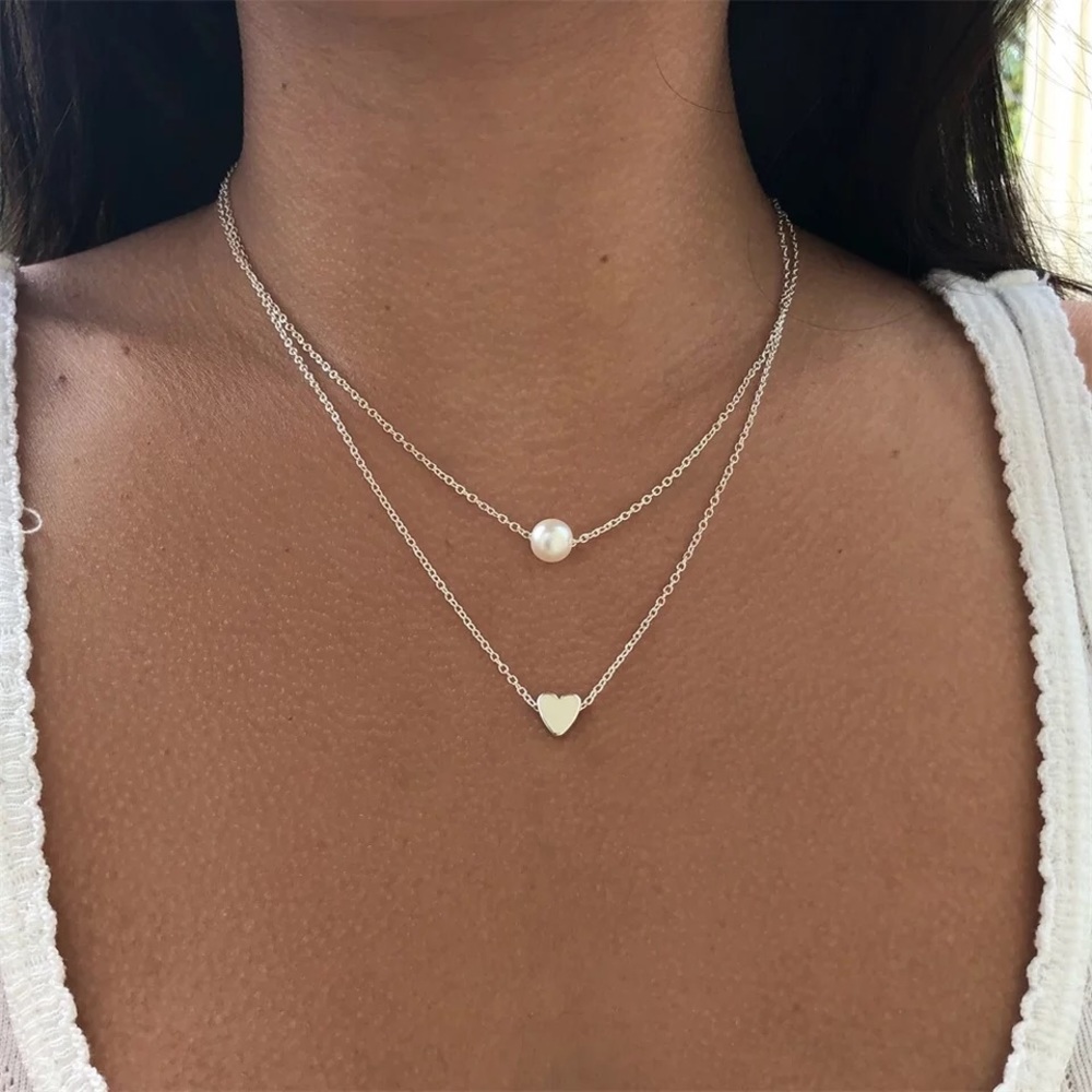 3/$25⚡️heart & faux pearl multilayer necklace - Picture 1 of 8